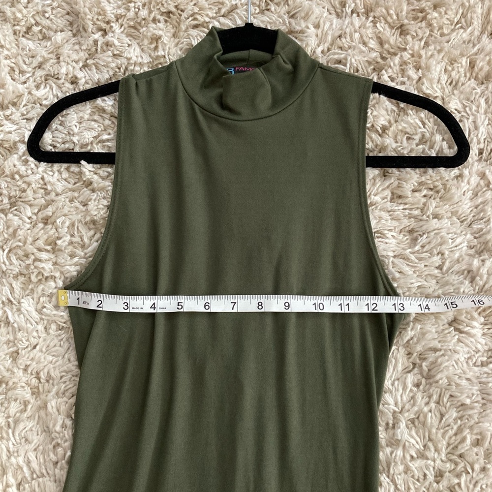 Dress - Picture 3 of 6